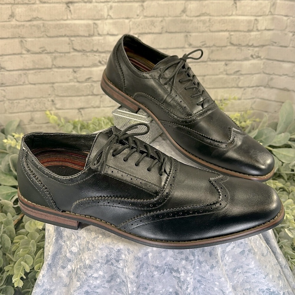 DARBY - Black Faux Leather Semi-Round Toe Wingtip Dress Oxfords Mens 10.5M🖤VGUC